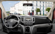   Nissan NV200 - 2010
