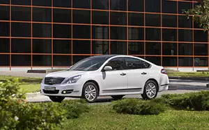   Nissan Teana - 2012