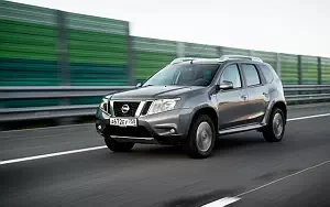   Nissan-Terrano-RU-spec-2014