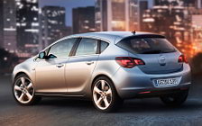   Opel Astra - 2009