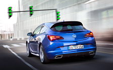   Opel Astra OPC - 2012