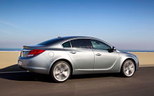   Opel Insignia BiTurbo - 2012