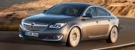 Opel Insignia Hatchback - 2013