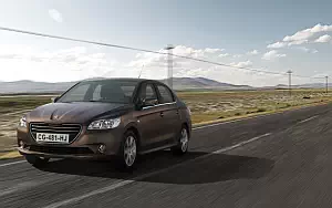   Peugeot 301 - 2012