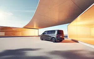   Peugeot e-Traveller - 2023