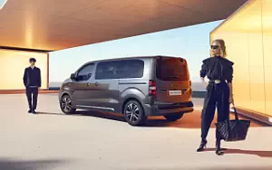   Peugeot e-Traveller - 2023