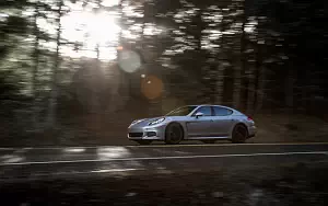      Porsche Panamera 4S US-spec - 2013