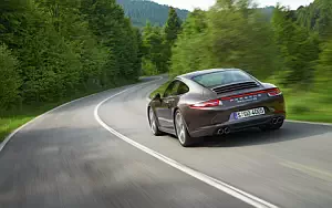   Porsche 911 Carrera 4S - 2012