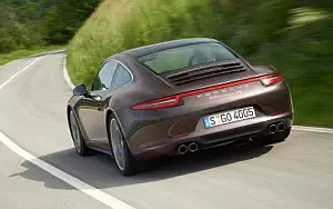   Porsche 911 Carrera 4S - 2012