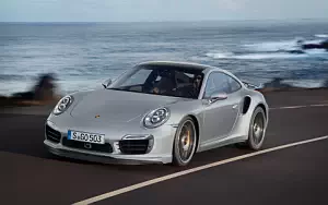   Porsche 911 Turbo S - 2013