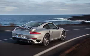   Porsche 911 Turbo S - 2013