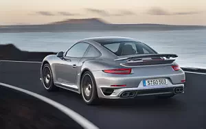   Porsche 911 Turbo S - 2013