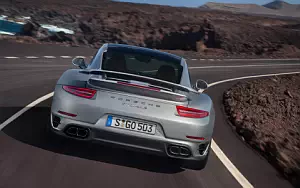   Porsche 911 Turbo S - 2013