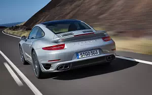   Porsche 911 Turbo S - 2013