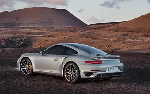   Porsche 911 Turbo S - 2013