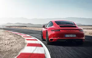   Porsche 911 Carrera GTS - 2017