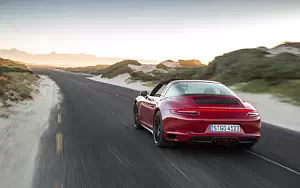   Porsche 911 Targa 4 GTS - 2017