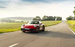   Porsche 911 Carrera Coupe (Guards Red) - 2019