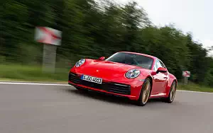   Porsche 911 Carrera Coupe (Guards Red) - 2019