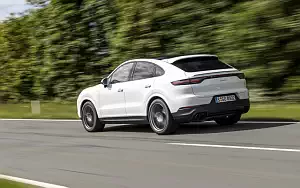   Porsche Cayenne Coupe (Carrara White Metallic) - 2019