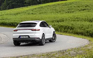   Porsche Cayenne Coupe (Carrara White Metallic) - 2019