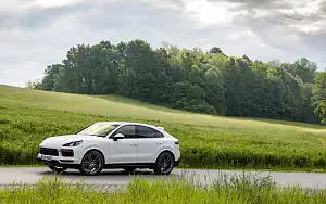   Porsche Cayenne Coupe (Carrara White Metallic) - 2019
