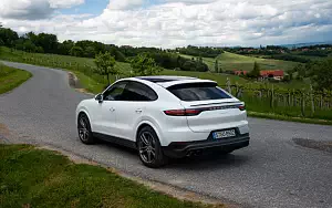   Porsche Cayenne Coupe (Carrara White Metallic) - 2019