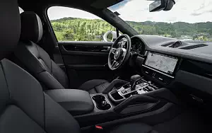   Porsche Cayenne Coupe (Carrara White Metallic) - 2019