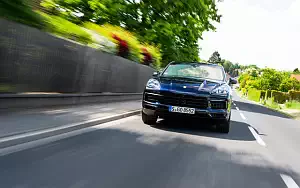   Porsche Cayenne S Coupe (Moonlight Blue Metallic) - 2019