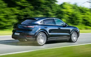   Porsche Cayenne S Coupe (Moonlight Blue Metallic) - 2019