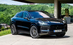   Porsche Cayenne S Coupe (Moonlight Blue Metallic) - 2019