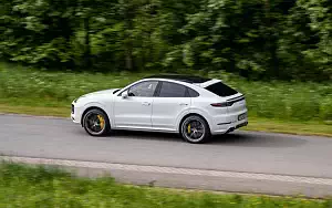   Porsche Cayenne Turbo Coupe (Carrara White Metallic) - 2019