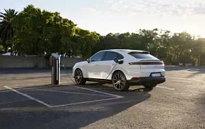   Porsche Cayenne E-Hybrid Coupe - 2023