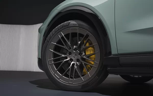 ���� ���������� Porsche Cayenne Turbo Electric - 2026