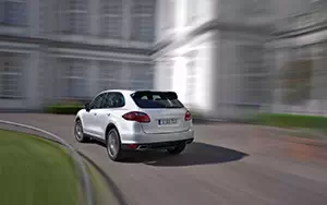   Porsche Cayenne Diesel - 2010