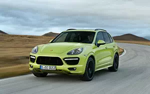   Porsche Cayenne GTS - 2012