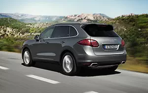   Porsche Cayenne S Diesel - 2012