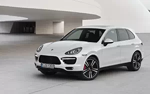   Porsche Cayenne Turbo S - 2012