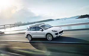   Porsche Cayenne S E-Hybrid - 2014