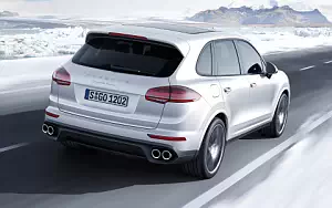   Porsche Cayenne Turbo S - 2015