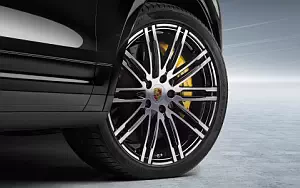   Porsche Cayenne Turbo S - 2015