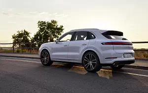   Porsche Cayenne Turbo E-Hybrid - 2023