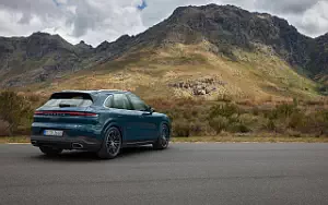   Porsche Cayenne - 2023