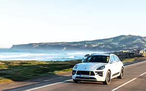   Porsche Macan GTS (Carrara White Metallic) - 2020