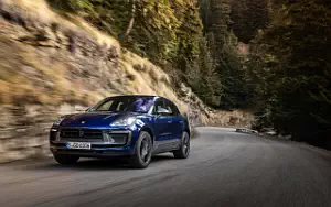   Porsche Macan T (Gentian Blue Metallic) - 2022