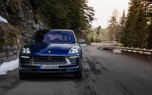   Porsche Macan T (Gentian Blue Metallic) - 2022