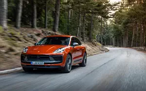   Porsche Macan T (Papaya Metallic) - 2022