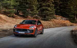   Porsche Macan T (Papaya Metallic) - 2022