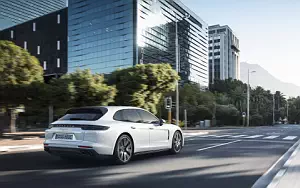   Porsche Panamera 4 E-Hybrid Sport Turismo - 2017