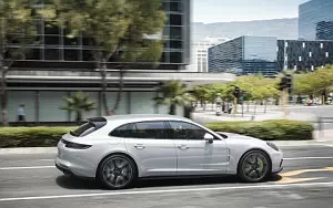   Porsche Panamera 4 E-Hybrid Sport Turismo - 2017